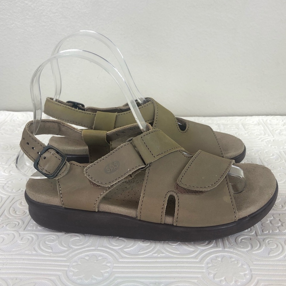 SAS Huggy Cross Strap Green Open Toe Hook Loop Buckle Strappy Sandals